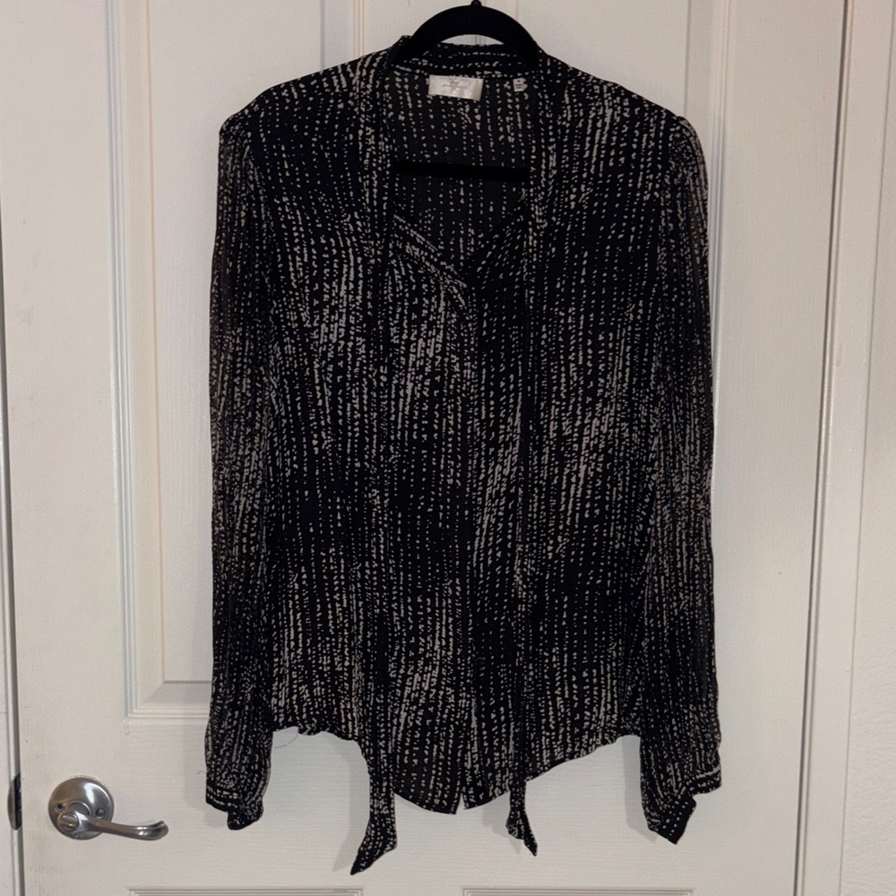 7 For All Mankind Black & White Patterned Tie-Hem Women's Blouse